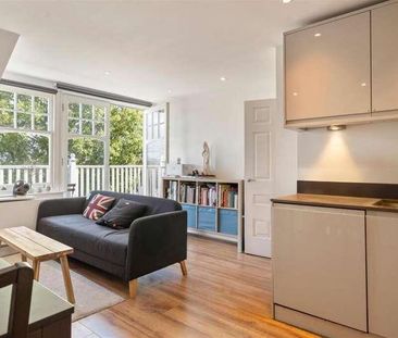Raglan House, Queens Avenue, N10 - Photo 4