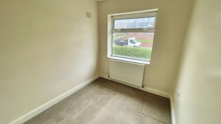 Youlgreave Drive, Frechville, Sheffield, S12 - Photo 5