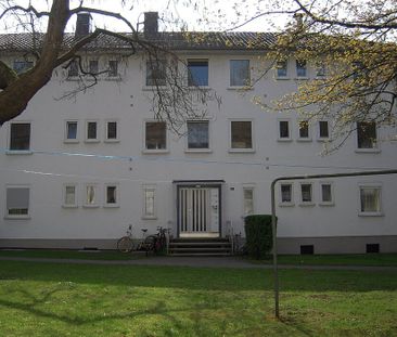 Schöne 3 ZKB mit gemütlichen Balkon! - Photo 2