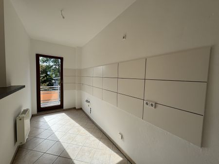 Traumhaftes Stadtleben: Stilvolle 3-Zimmer-Wohnung mit zwei Balkonen - Foto 4