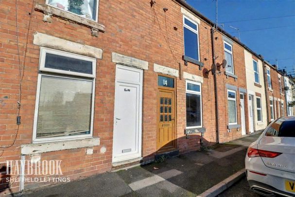 2 bedroom terraced house to rent - Photo 1