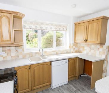 4 bedroom detached house to rent - Photo 5