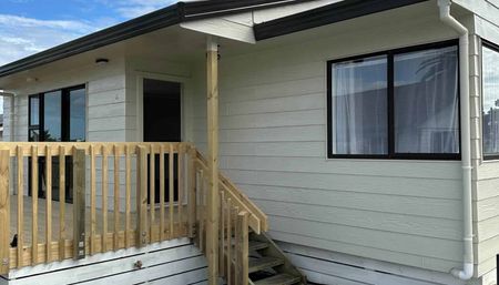 Prime location - Prime living! - Photo 5