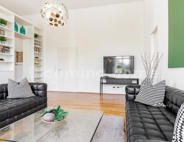 Super Chic - Photo 1