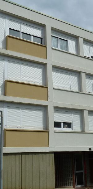 Location - Appartement T2 - 37 m² - Grand-Charmont - Photo 1