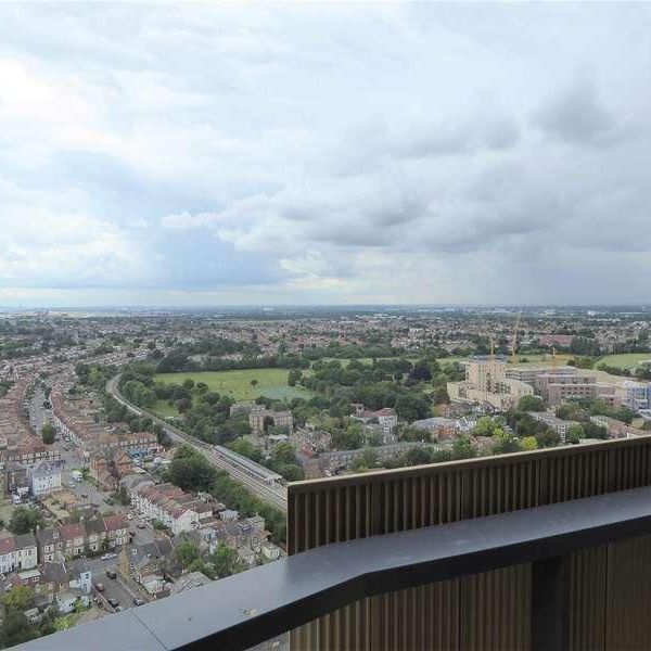 Barratt House, High Street Quarter, Hounslow, TW3 - Photo 2