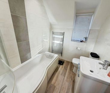 3 bedroom House To Let Total Size: 969 SQ FT - Photo 1