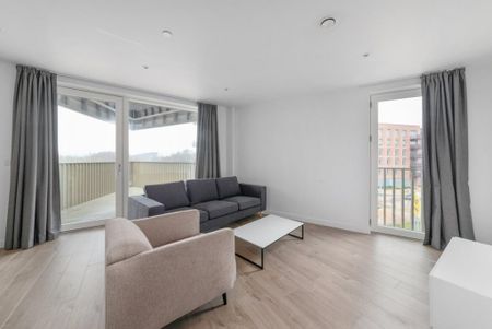 3 bedroom flat to rent - Photo 2