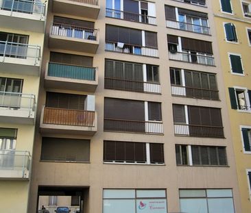 Studio meublé situé au 3ème étage. - Foto 1