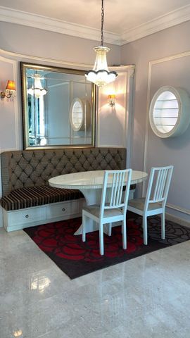 Tastefully renovated Fully furnished 3 bedroom Corner unit - Photo 4