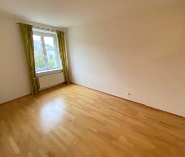 2 ZIMMERWOHNUNG IM SANIERTEN ALTBAU IN ALTURFAHR - Photo 5