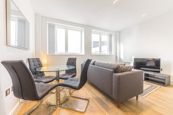 Essex House, Fairfield Road, Brentwood, CM14 4BU, Property for rent - Photo 1