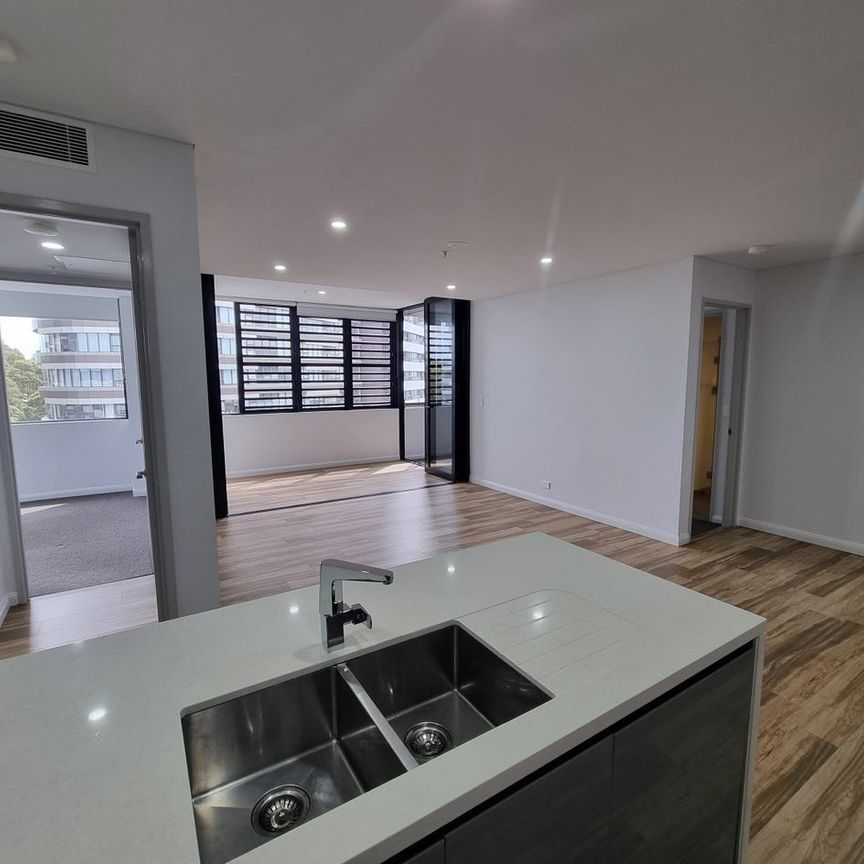 Oversized two-bedder - Photo 1