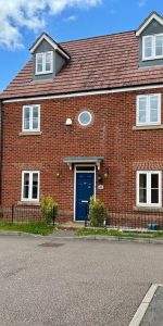 5 bedroom detached house to rent - Photo 3