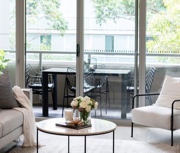 Bathed in Sunlight and a Premier Lifestyle Location. - Photo 2