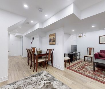 For Lease - 305 Rita's Avenue, Newmarket, Ontario - Photo 2