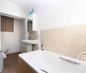 West Cottage, North Parade, Lowestoft, NR32 - Photo 5