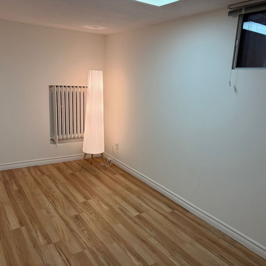 For Lease - 227 Evelyn Avenue Unit# Basement, Toronto, Ontario - Photo 1