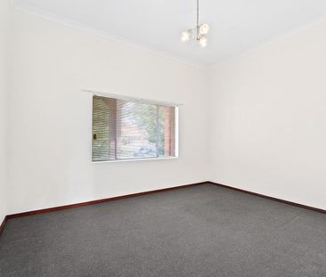 2/19 Tressider Avenue, Haberfield NSW 2045 - House For Rent | Domain - Photo 5