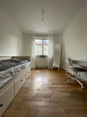 Sirapsvägen, Farsta - Photo 1