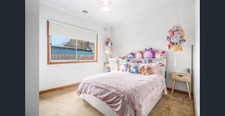 Modern Family Home in a Convenient Location - Photo 5