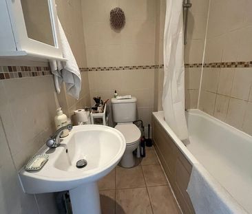 1 Bed Flat, Mornington Terrace, NW1 - Photo 4