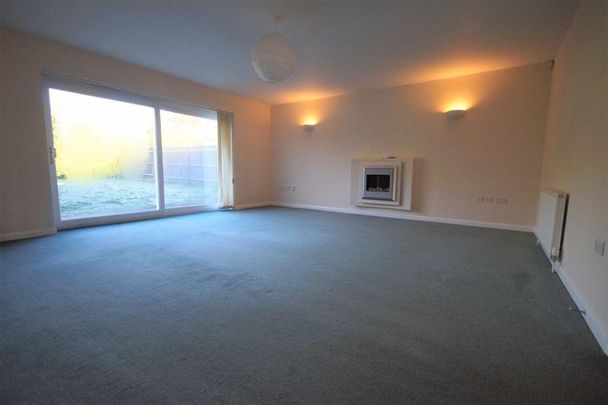 4 bedroom detached house to rent - Photo 1