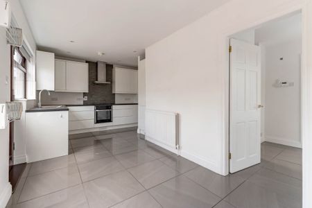 57 Laurelhill Road, LISBURN, BT28 2UH - Photo 5