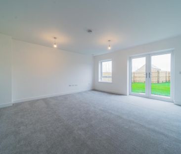 3 bedroom semi-detached house to rent - Photo 1