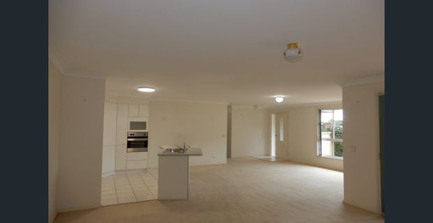 2/19 The Mews Forster - Photo 1