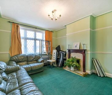 3 bedroom semi-detached house to rent - Photo 2