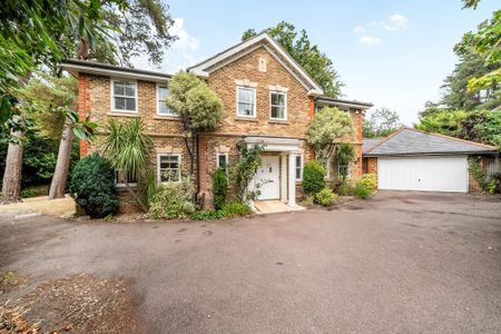 5 bedroom detached house to rent - Photo 5