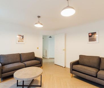 5 bedroom house to rent - Photo 1