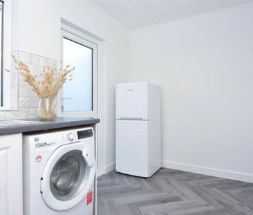 142 Greenville Road, Off Grand Parade, Belfast, BT5 5JY - Photo 3