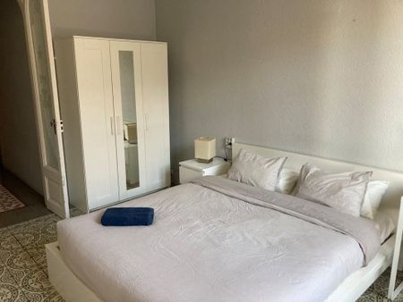 Carrer de Mallorca, Barcelona, Catalonia 08037 - Photo 3