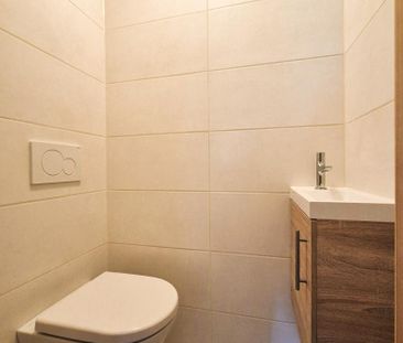 Wohnen wie im Schloss! Großzügige, stilvolle 2-Zimmer-Wohnung mit B... - Photo 2