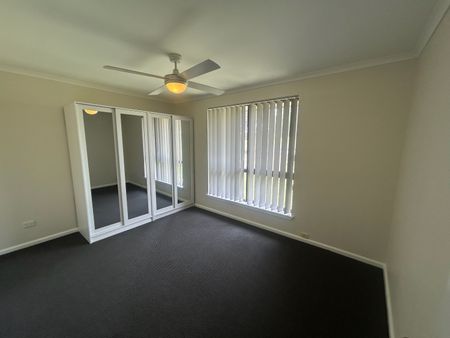 Fully Renovated 3-Bedroom Home - South Bathurst - Photo 5