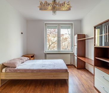 Warszawa, Śródmieście, Krucza - Zdjęcie 4