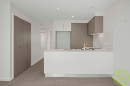 Stylish Townhouse Offering an Exceptional Inner North Lifestyle - Photo 4