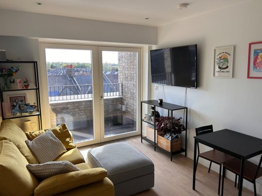 1 Bed Flat, Kingston Road, SW20 - Photo 1