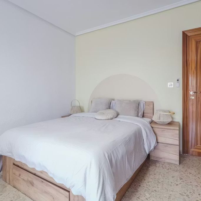 Plaça de Bisbe Benlloch, Torrent, Valencian Community 46900 - Photo 1