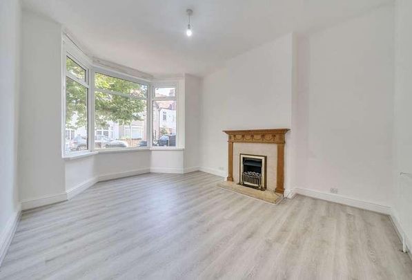 Caithness Road, Mitcham, Surrey, CR4 - Photo 1