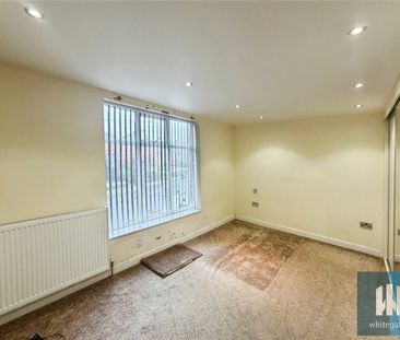 Heatherfield Crescent, Marsh, Huddersfield, Kirklees, HD1 - Photo 4