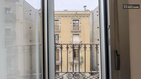 Room in a shared 3-bedroom apartment for rent in El Raval. - Foto 5