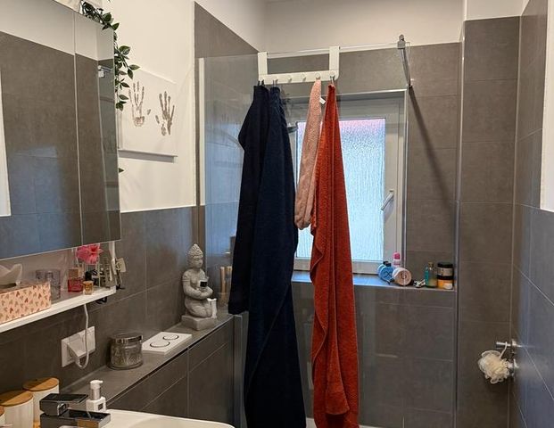 Nachmieterin für WG gesucht in der List - Photo 1