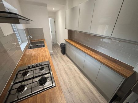 98 Leopold Street - Brand New 5 BedLoughborough - Photo 3