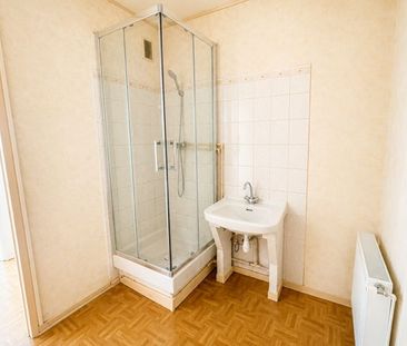 Location Appartement 4 pièces 72m² EU 76260 - Photo 4