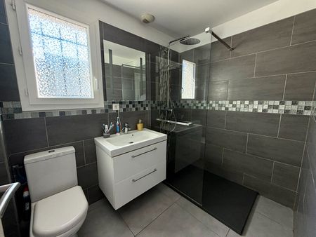 Location Maison 4 pièces 89m² - Photo 4
