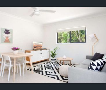 FULLY FURNISHED ONE BEDROOM - Photo 3