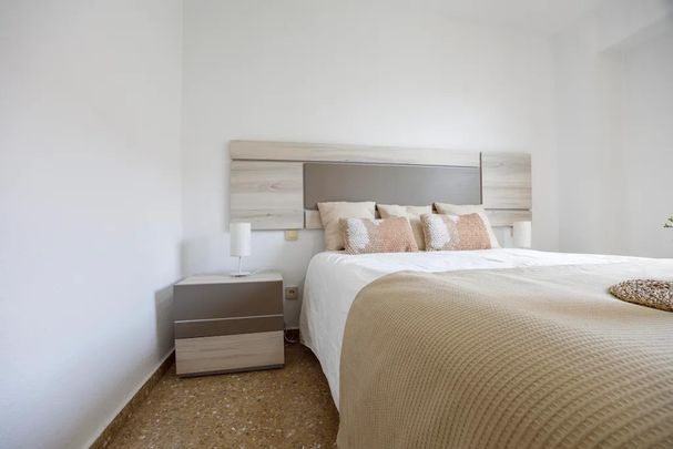 Carrer de Dolores Marqués, Valencia, Valencian Community 46020 - Photo 1